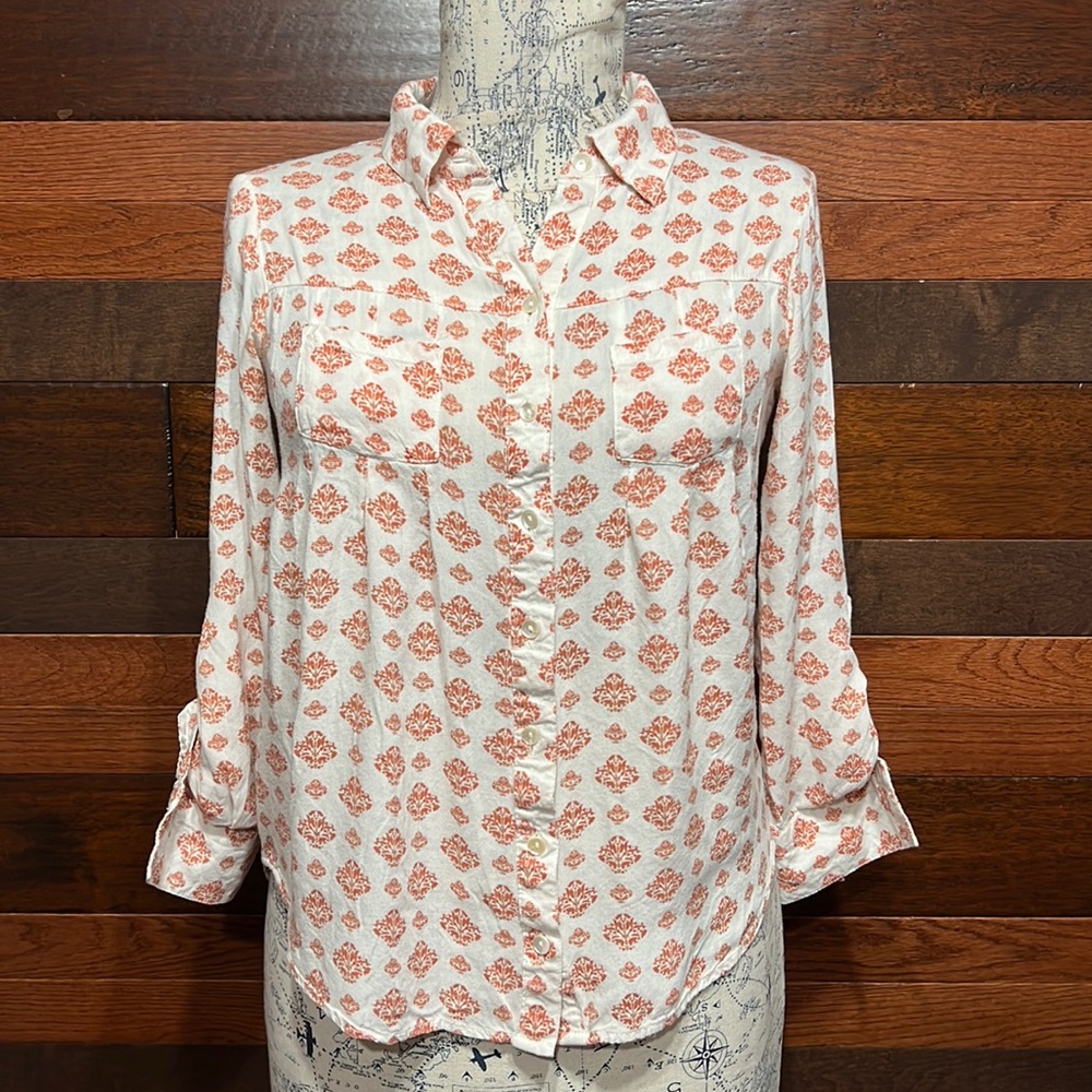 Style & Co Collared Long Sleeve Two Toned Floral Button Down Blouse